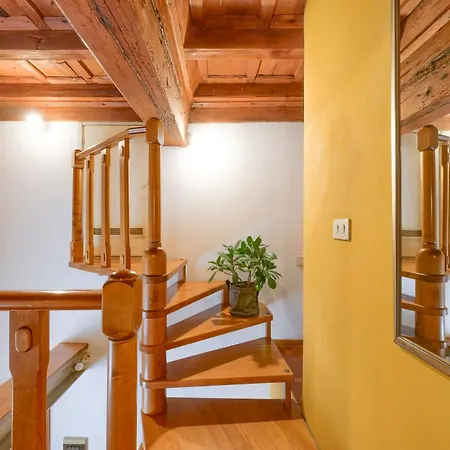 アパート La Casa Di Dante Alighieri *
