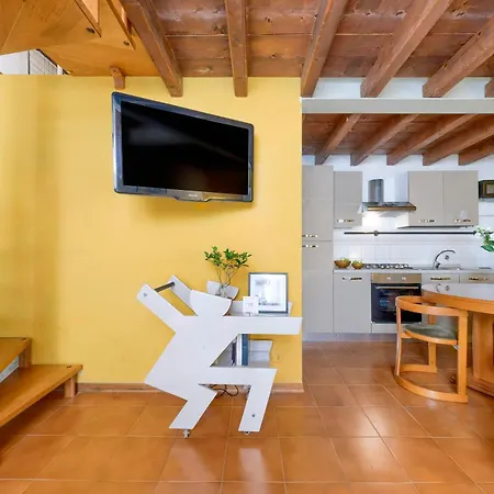 La Casa Di Dante Alighieri