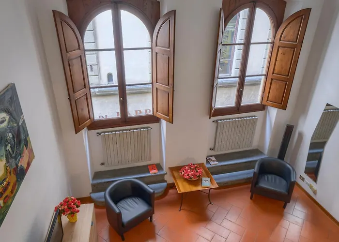 Appartamento La Casa Di Dante Alighieri *